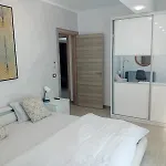 Mamaia Dream1 By Cb Seafront In & Pools Năvodari