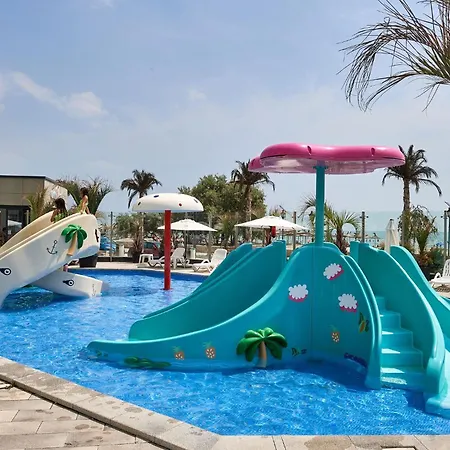 Mamaia Dream1 By Cb Seafront In & Pools *