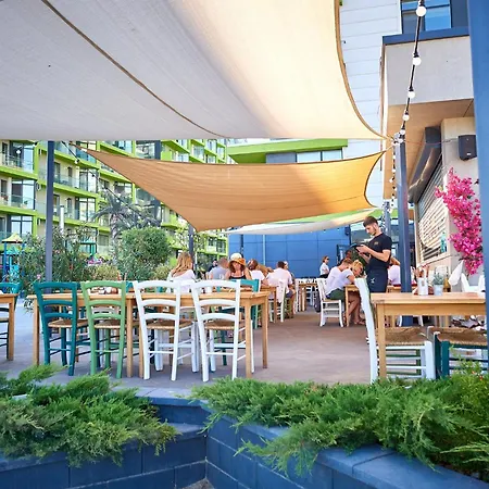 Lägenhet Mamaia Dream1 By Cb Seafront In & Pools