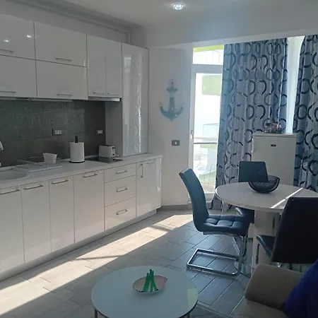 Mamaia Dream1 By Cb Seafront In & Pools Lejlighed