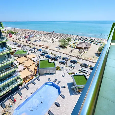 Mamaia Dream1 By Cb Seafront In & Pools *