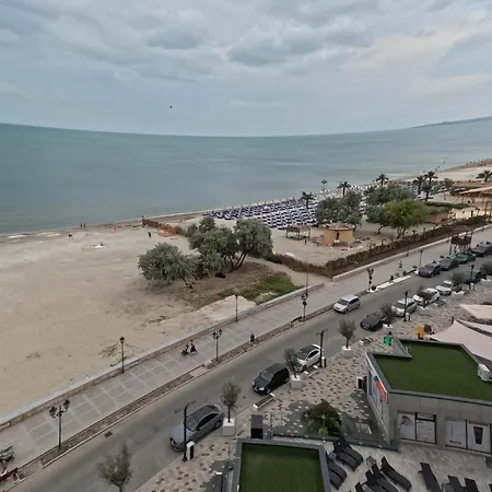 Mamaia Dream1 By Cb Seafront In & Pools *