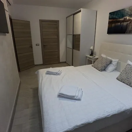 Mamaia Dream1 By Cb Seafront In & Pools Navodari