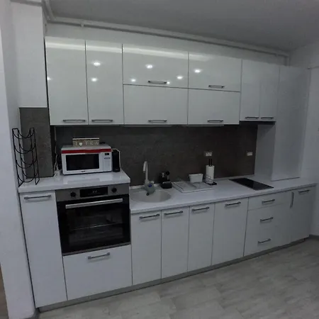 Mamaia Dream1 By Cb Seafront In & Pools Navodari