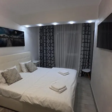 Apartment Mamaia Dream1 By Cb Seafront In & Pools