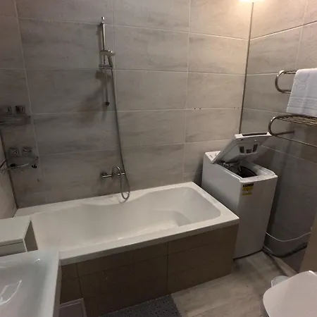 Apartment Mamaia Dream1 By Cb Seafront In & Pools
