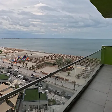 Mamaia Dream1 By Cb Seafront In & Pools *