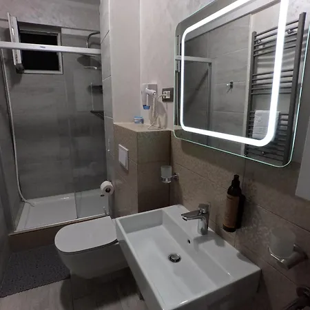 Mamaia Dream1 By Cb Seafront In & Pools Apartment Navodari