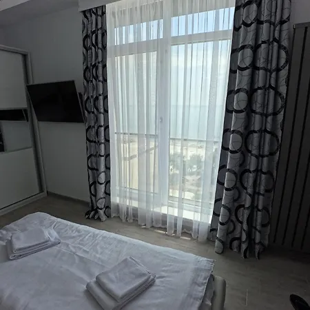 Apartment Mamaia Dream1 By Cb Seafront In & Pools *