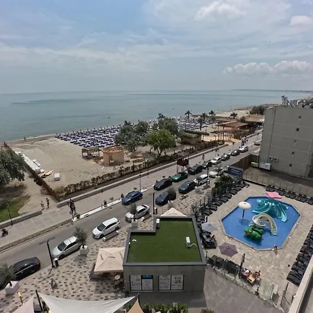 Apartment Mamaia Dream1 By Cb Seafront In & Pools Navodari