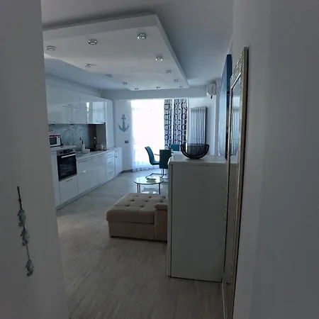 Mamaia Dream1 By Cb Seafront In & Pools * Navodari