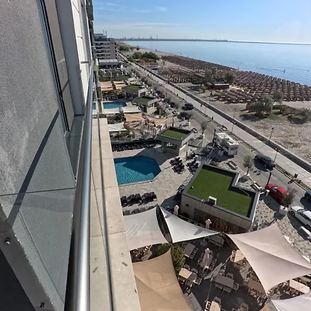 Mamaia Dream1 By Cb Seafront In & Pools *