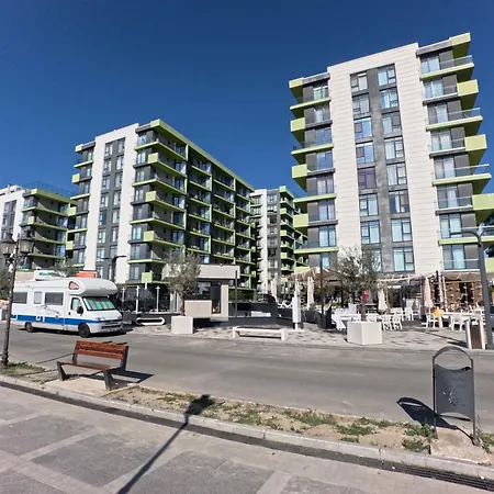 Mamaia Dream1 By Cb Seafront In & Pools Apartment Navodari