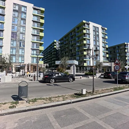 Apartment Mamaia Dream1 By Cb Seafront In & Pools Navodari