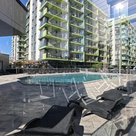 Mamaia Dream1 By Cb Seafront In & Pools *