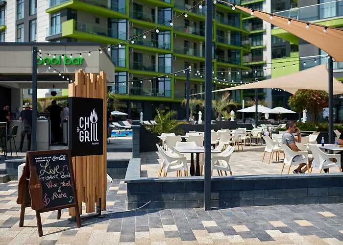 Mamaia Dream1 By Cb Seafront In & Pools *