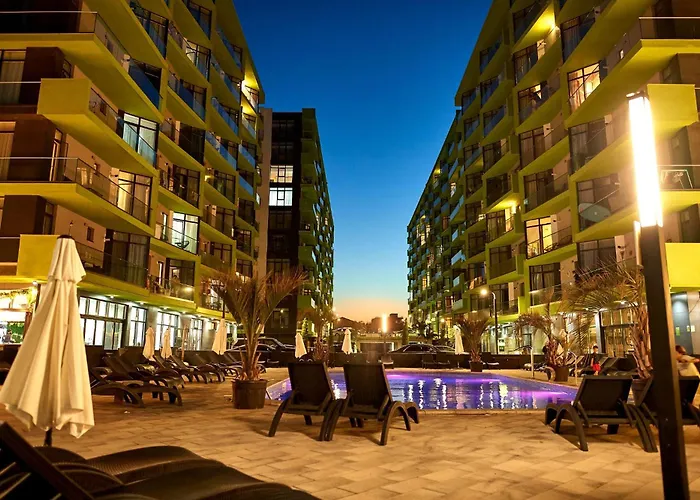 Mamaia Dream1 By Cb Seafront In & Pools