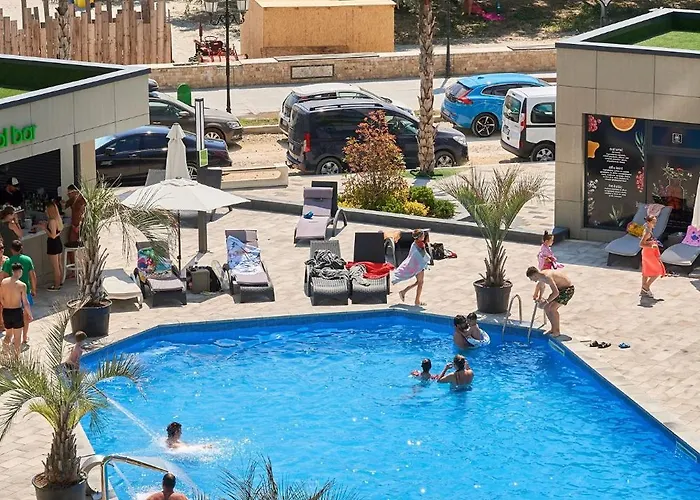 Mamaia Dream1 By Cb Seafront In & Pools Apartment *